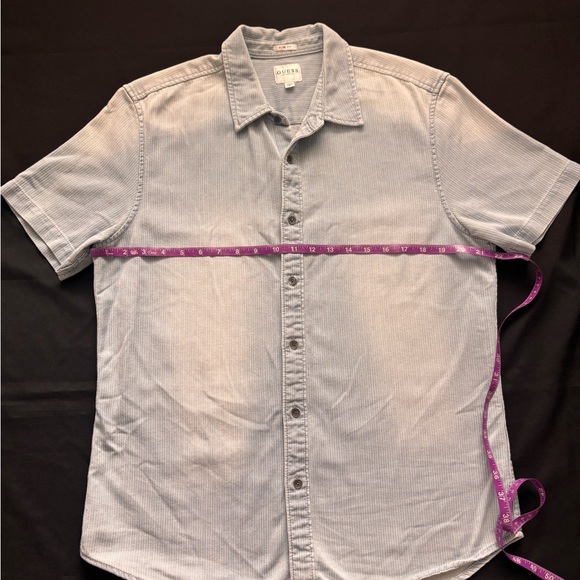 Guess Light Gray Casual Button Down Shirt - Picture 1 of 4